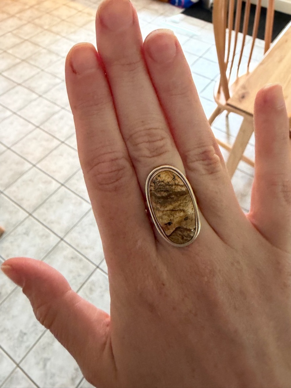 Sterling Silver Oval Picture Statement Ring - Brown